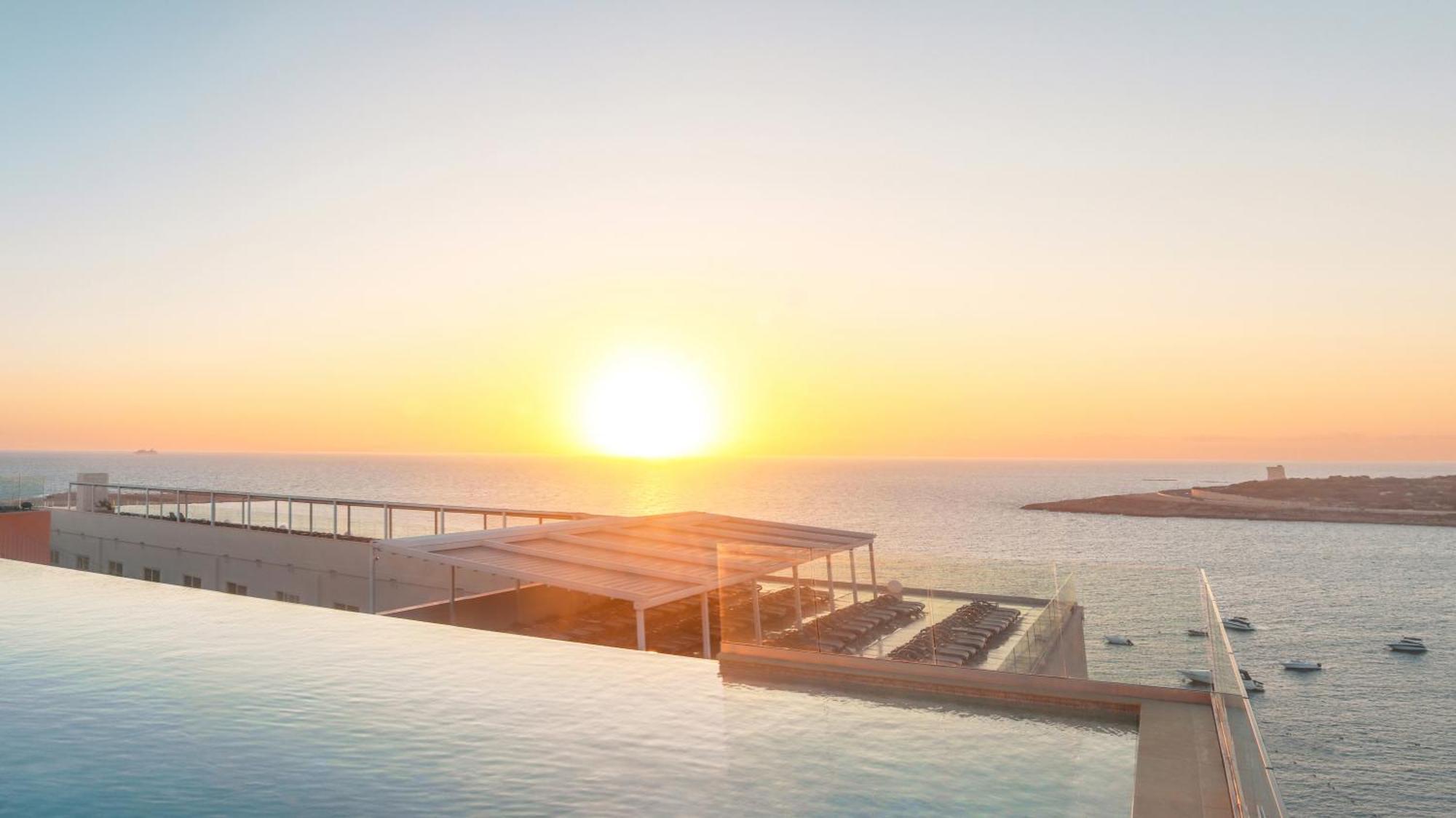 Qawra Palace Resort & Spa St. Paul's Bay Esterno foto