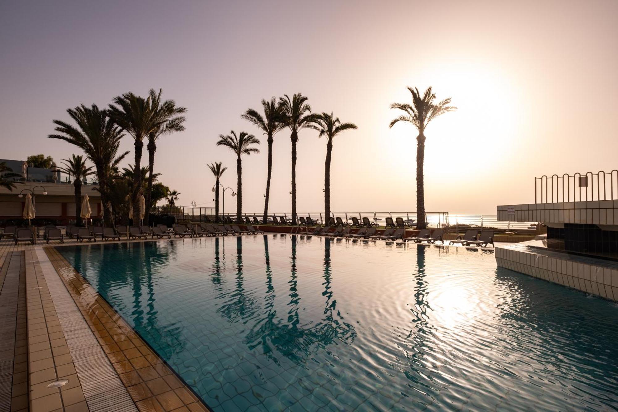 Qawra Palace Resort & Spa St. Paul's Bay Esterno foto