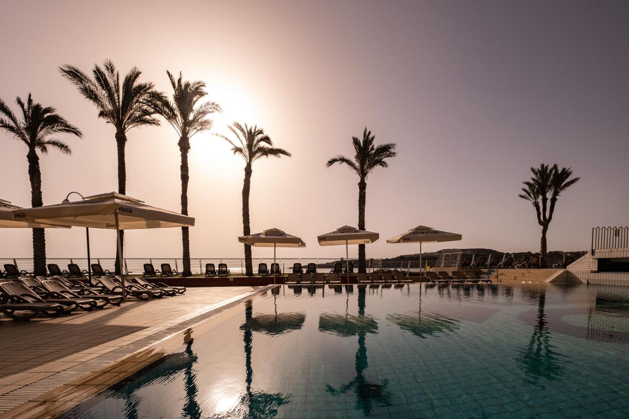 Qawra Palace Resort & Spa St. Paul's Bay Esterno foto